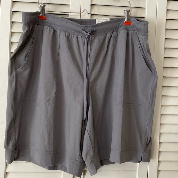 St. John's Bay Pants - Saint Johns Bay “Bermudan” short gray size 2X